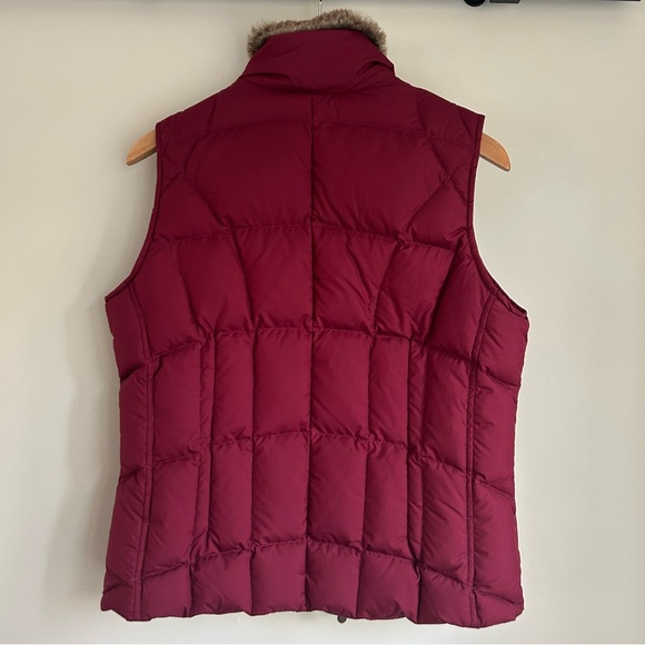 Eddie Bauer Medium Goose Down Faux Fur Trim Burgundy Puffer Vest - Picture 7 of 12